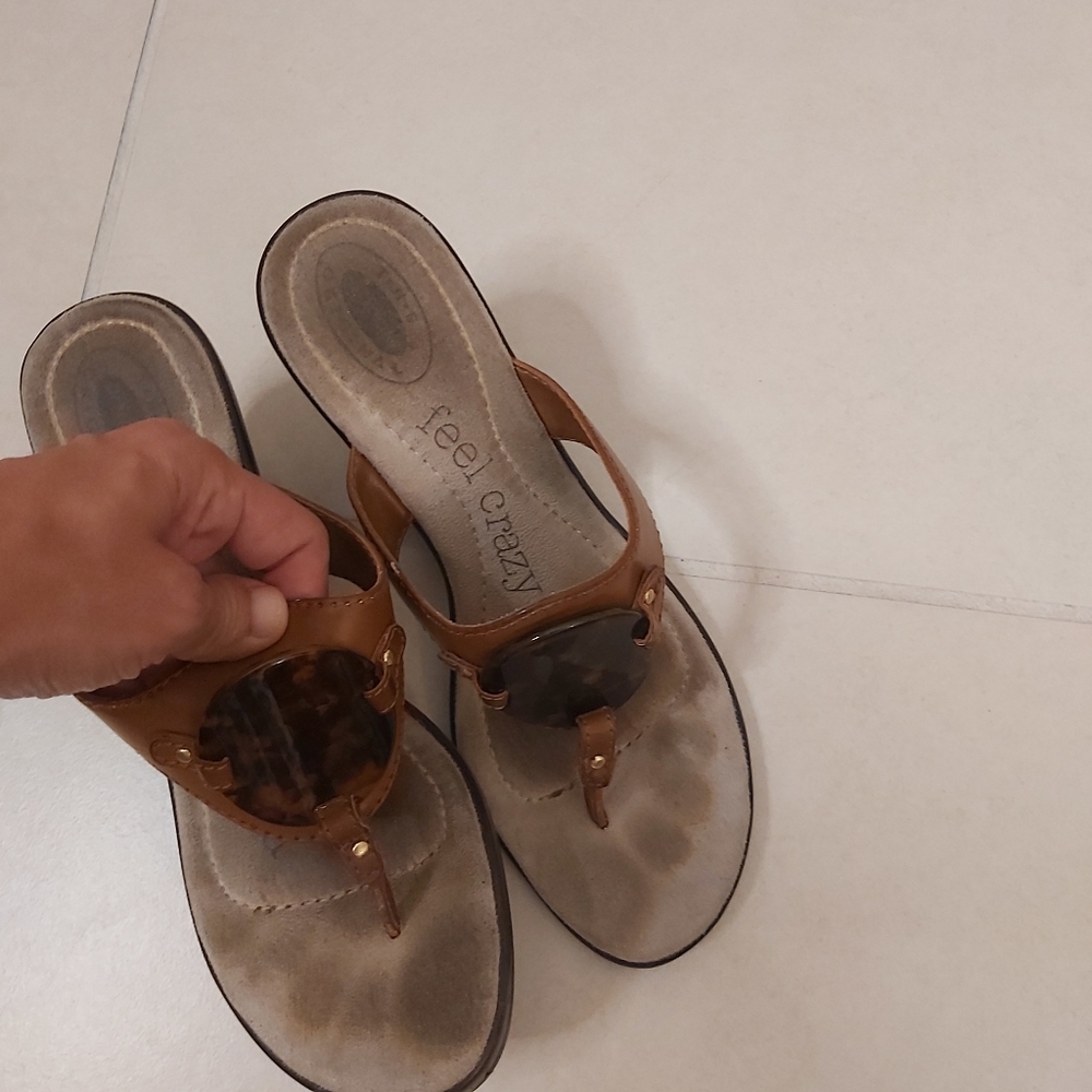 Brown wedge - Picture 7 of 7